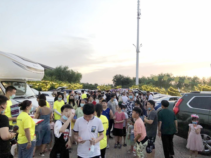 夏令營挑戰(zhàn)地攤經(jīng)濟，覽眾房車不一樣的活動